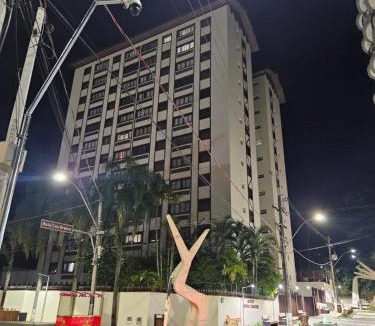 Aguas de Lindoia Apartment | Ap Centro - Wi-fi, Piscina, com Vista da Praça