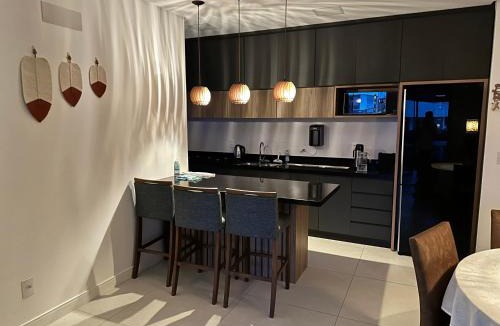 Cachoeira do Bom Jesus Apartment | AP em Condomínio Clube - Uma quadra do mar