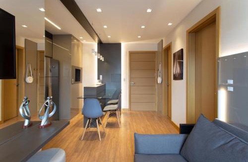 Centro Apartment | AP1011 Gray Eleven
