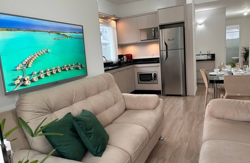 Pacheco Apartment | Apartamento à 1 min da BR 101 e a 15 min de Florianópolis