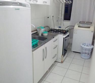 Raichaski Apartment | APARTAMENTO 10 min de CRICIUMA em IÇARA-SC - 2 quartos - 3 Ar-Condicionado split - Cozinha equipada - Banheiro - Garagem coberta e Wi-Fi - Anfitriã Superhost no BnB