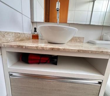 Itacolomi Apartment | Apartamento 200m praia , Piscina e churrasqueira