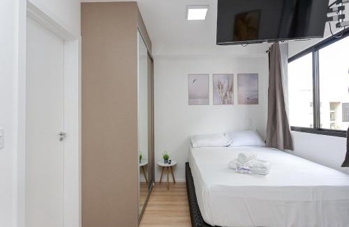 Novo Mundo Apartment | Apartamento 202 - New England · Studio com A/C, Piscina, Academia & Pet Friendly