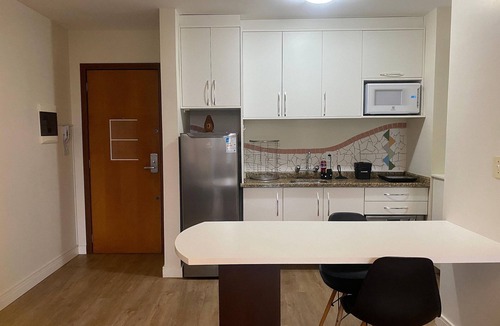 Czerniewicz Condo | Apartamento 511 Saint Sebastian Flat
