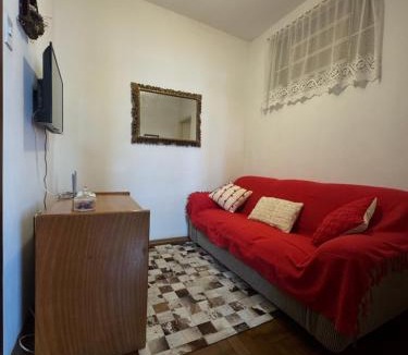 Lambari Apartment | Apartamento aconchegante em condomínio encantador.
