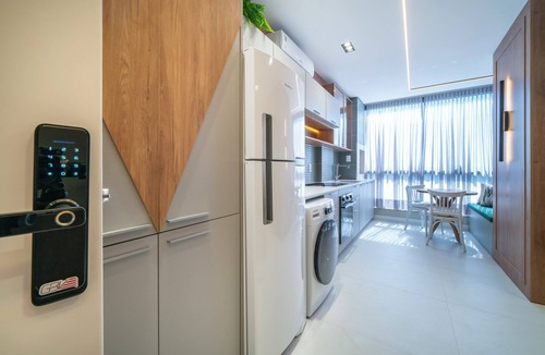 Bombas Apartment | Apartamento alto padrão com piscina