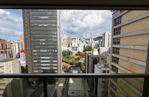 Savassi Apartment | Apartamento Amplo com Varanda na praça da Savassi