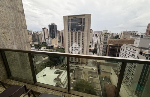 Savassi Apartment | Apartamento Amplo com Varanda na praça da Savassi