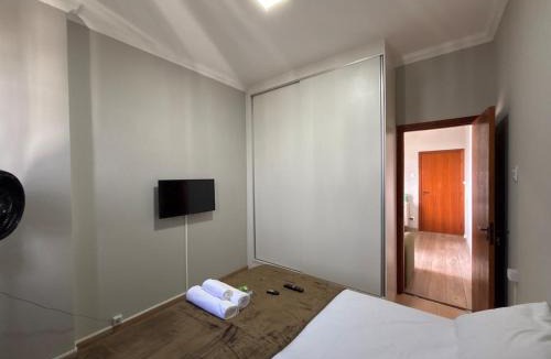 Lourdes Apartment | Apartamento Belo Horizonte 2 quartos Ed Maleta, Mercado Central, Feira Hippie, Praça da Liberdade e Parque Municipal