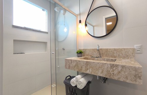 Centro Apartment | Apartamento com 2 Dormitórios no Centro de Bombinhas - Refúgio Praiano