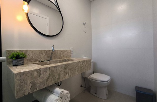 Centro Apartment | Apartamento com 2 Dormitórios no Centro de Bombinhas - Refúgio Praiano