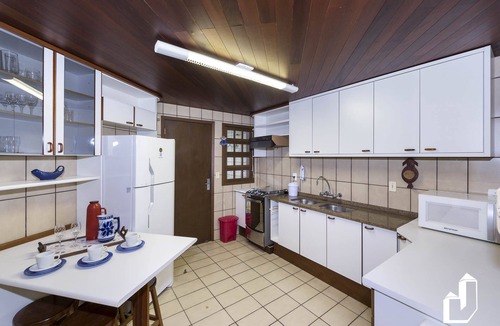 Canto Grande Apartment | Apartamento com a Vista Para o Melhor Pôr-do-sol da Cidade
