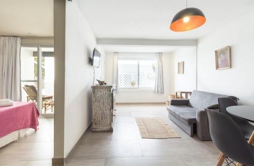 Vila Caranga House | Apartamento com Garagem na Tartaruga - Búzios