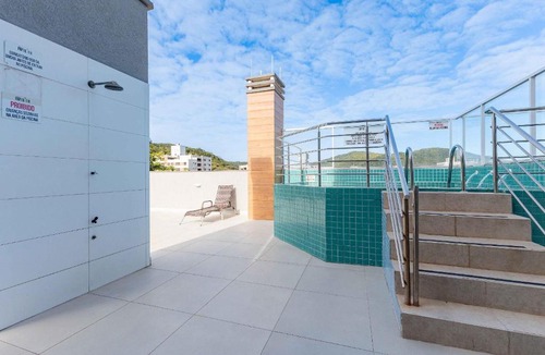 Ze Amandio Apartment | Apartamento com piscina e vista para montanha