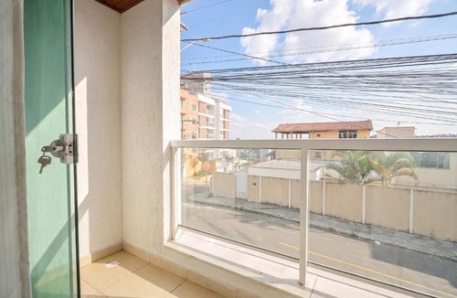 Sao Pedro Apartment | Apartamento com Varanda perto da UFJF e do Aeroporto