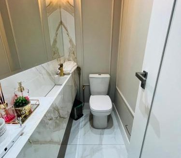 Jurunas Apartment | Apartamento COP30 decorado 120m 3suites secretária 2vg prox turistico
