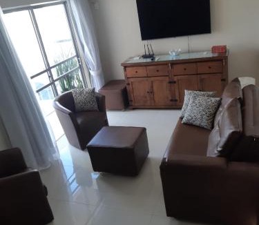 Barra Sul Apartment | Apartamento Coral - 1 quadra do Mar
