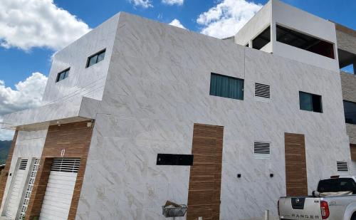 Bonito Apartment | Apartamento duplex, novo, com varanda gourmet