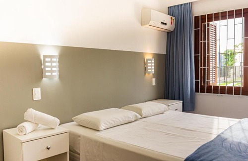 Jurere Apartment | Apartamento duplex térreo 01, Jurerê, 350m da Praia JUR181