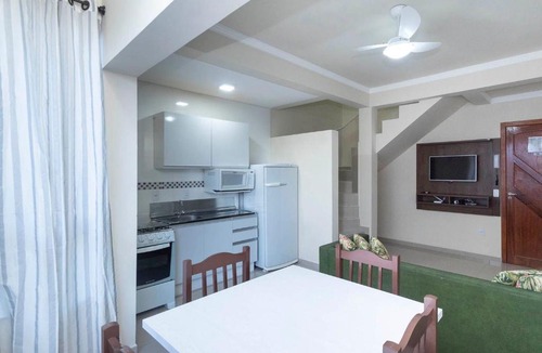 Bombas Apartment | Apartamento Econômico Para 4 Pessoas em Bombinhas