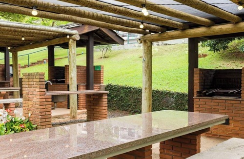Portal da Serra Apartment | Apartamento em Serra Negra com Vista da Montanha