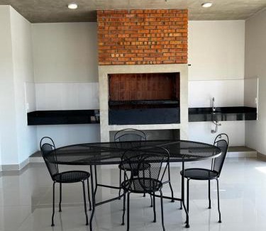Luque Apartment | Apartamento en edificio nuevo con wifi y piscina