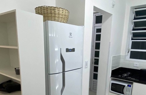 Ponta da Praia Apartment | Apartamento Encantador em Prédio Histórico