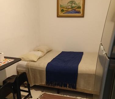 Furnas Apartment | Apartamento Kitnet 8 no Tremembé Quarto Banheiro Cozinha compacta