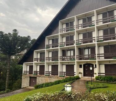 Tres Pinheiros Apartment | Apartamento Lago Negro