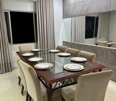 Central - West Region Apartment | Apartamento localizado no centro da cidade
