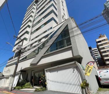 Andorinha Apartment | Apartamento Meia Praia - Sensation 801
