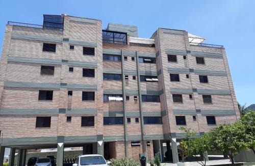 Downtown Ubatuba Apartment | APARTAMENTO PRAIA CENTRO
