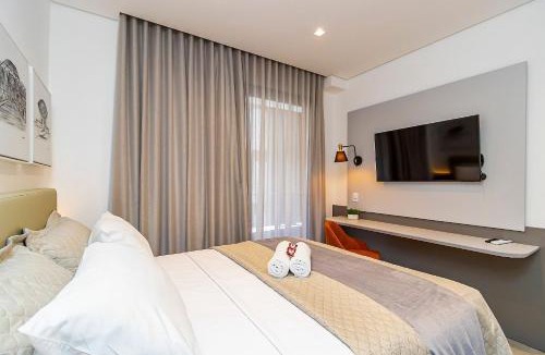 Bigorrilho Apartment | Apartamento refinado em prédio com piscina-TEM0403