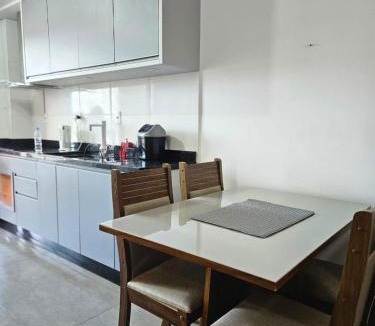 Alto Ribeirao Leste Apartment | Apartamento top proximo ao aeroporto e praias do sul da ilha