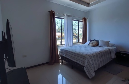 Liberia House | Apartment Equipped With Excellent Location