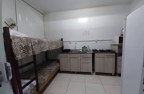 Cidade Nova Apartment | Apartment with a kitchen as well. With Parking