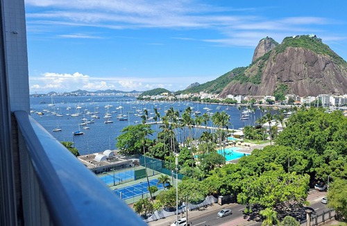 Urca Apartment | Apartment with panoramic views of Sugarloaf Mountain and the sea.
