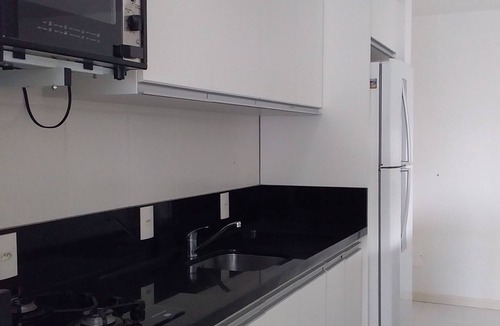 Ingleses do Rio Vermelho Apartment | Apartment with direct access to the sea on Ingleses beach.