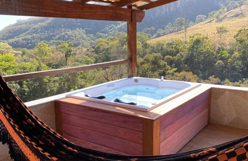 Centro Cottage | Apartment with hot tub 60 meters from natural pools with waterfalls.