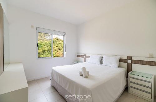 Santinho House | Apartments in Condo with Pool and Beachfront | Floripa - ASR