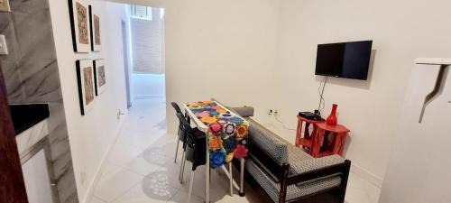 Laranjeiras Apartment | Ape próximo a metro e shopping tudo na porta