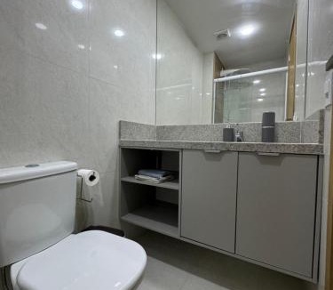 Caminho das Arvores Apartment | Apt equipado com estacionamento