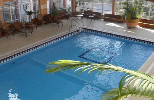 Vila Suica Apartment | Apt. for 4 people in condominium with pool
