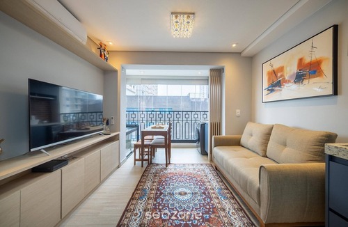 Sao Paulo Apartment | Apt in a Build. w/a Rooftop Pool, Just 350m From the Metro - Ipis