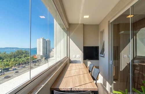 Tabuleiro dos Oliveiras Apartment | Apt. w/Balcony & Sea View in Itapema SBN0701
