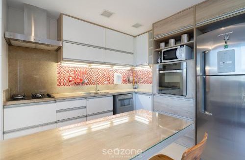 Ponta das Canas Apartment | Apt w/gourmet balcony 300m from Beach CMS0202