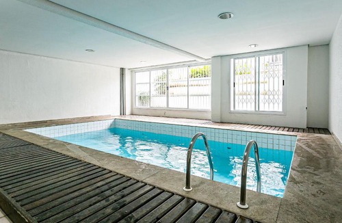 Jurere Apartment | Apt with pool 250m from Jurerê Beach AYA201