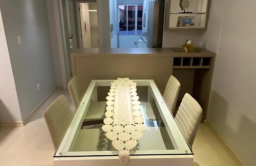 Barra Sul Apartment | Apto 2 Quartos, Ar, garagem e Praia Central a Pé