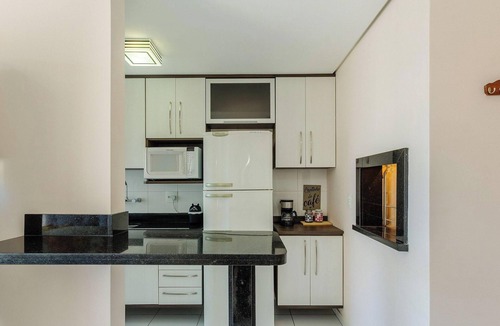 Partenon Apartment | Apto 2 Quartos c/Ar, Garagem em POA | RPS0903