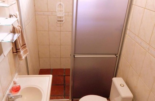 Ingleses Centro Apartment | Apto 8 - cozinha - garagem - ar - 250 m do mar